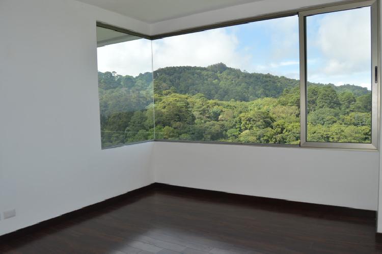 Apartamento con Impresionante Vista en Venta o Renta