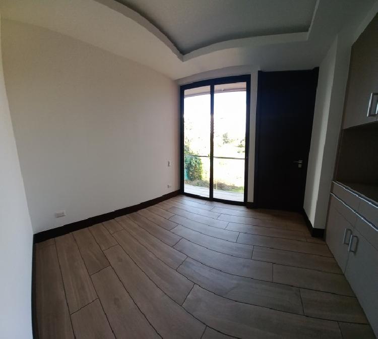 Alquiler o Venta Nuevo en la zona 15 Apartamento 