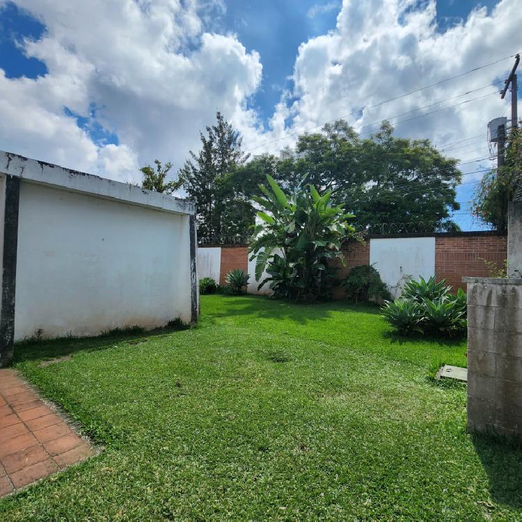 Casa-Terreno en Venta Zona 15 Colonia Trinidad