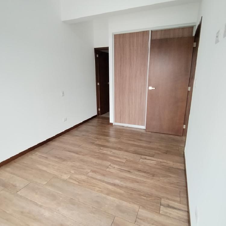 Apartamento de 2 dormitorios en Renta Zona 10 Guatemala