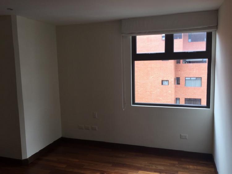 Alquilo Apartamento con 207.00m2 en Zona 10 