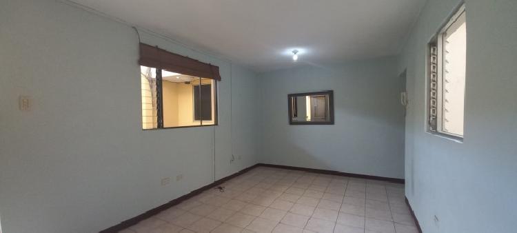 Apartamento en renta de 2 habitaciones en zona 7 