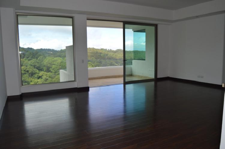 Apartamento con Impresionante Vista en Venta o Renta