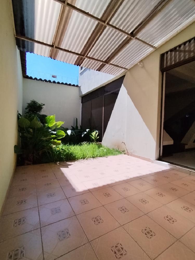 Casa en Renta de suelo Comercial Zona 11 Col. Mariscal