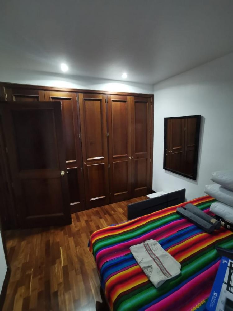 Apartamento en Venta con Habitación Servicio en Zona 10