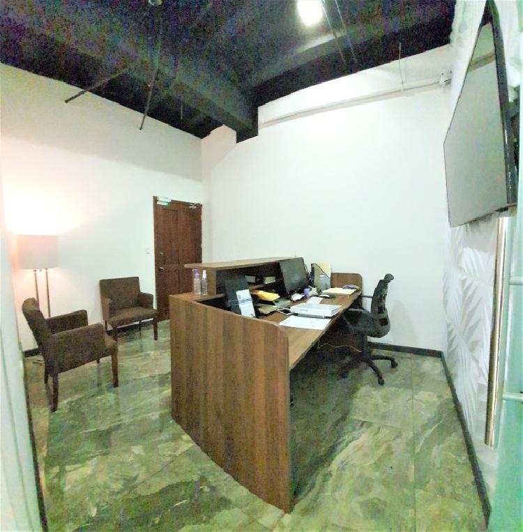 Oficina en Renta en la zona 14 Europlaza