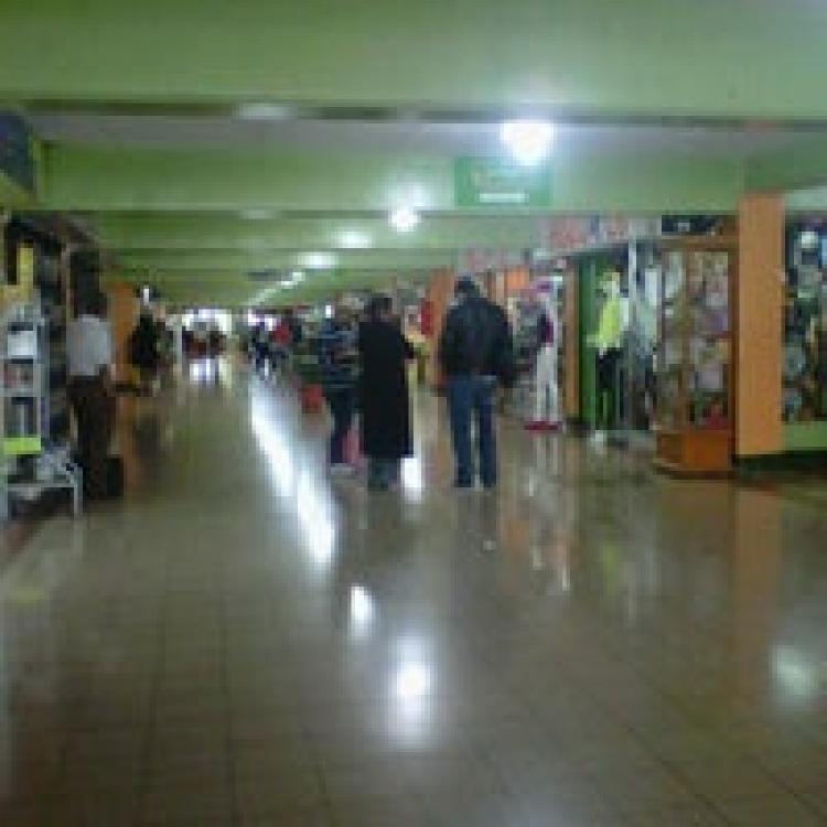 Venta o Renta de Local en Metamercado Mixco San Juan 