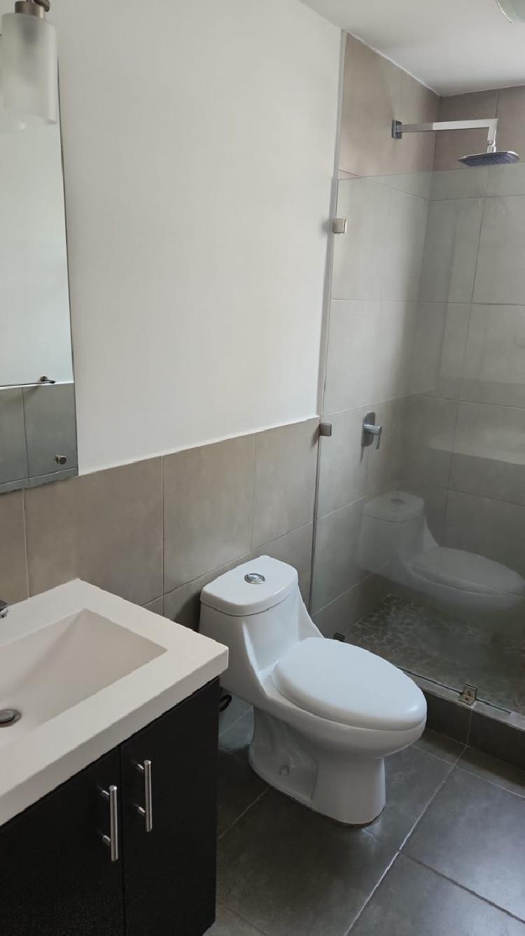 Apartamento en renta en zona 15 Vista Hermosa 1 