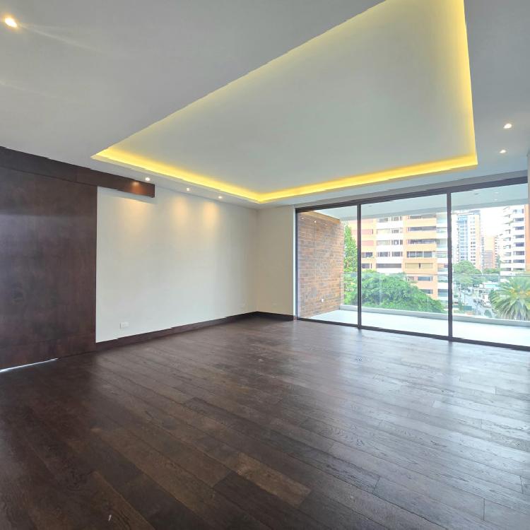 Apartamento de Lujo en renta o venta zona 14