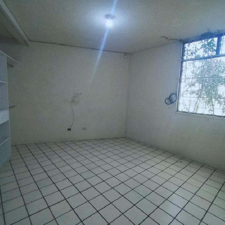 Casa En Venta Prados de Monte Maria Zona 12