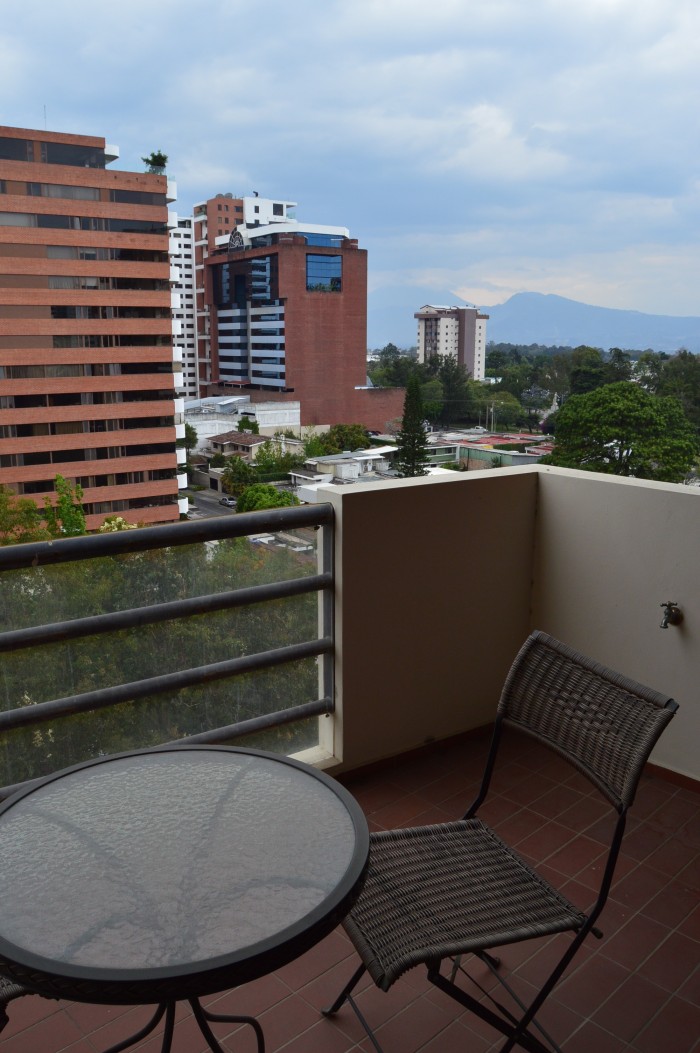 Apartamento en alquiler y venta ubicado en zona 14 