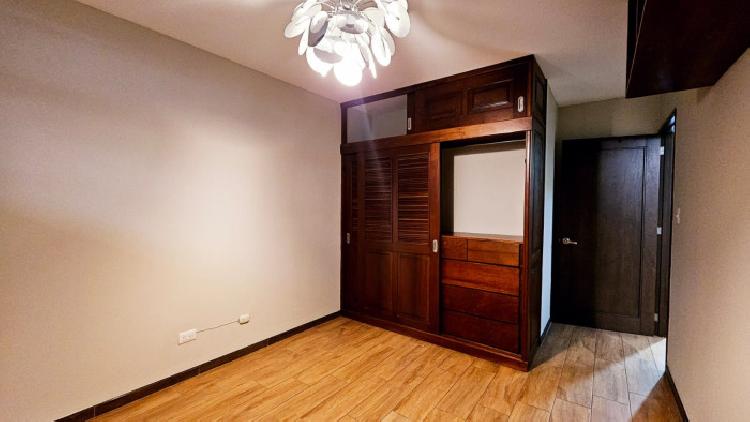 Apartamento en Alquiler en Portico Z.7 Guatemala