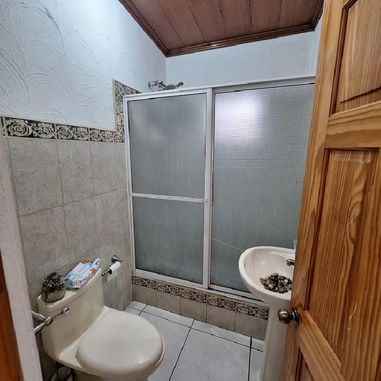 Amplia Casa Amueblada en Venta en la zona 1 