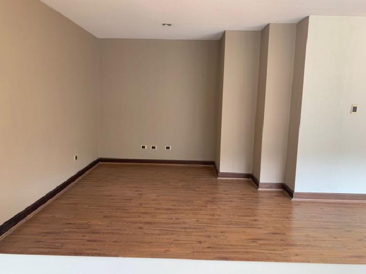 Apartamento En venta  Equipado Torreliana 