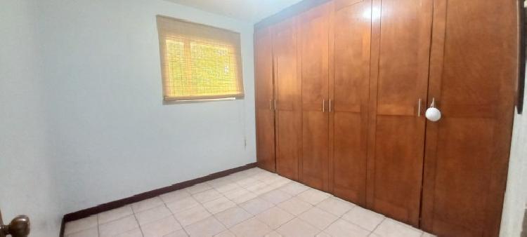 Apartamento en renta de 2 habitaciones en zona 7 