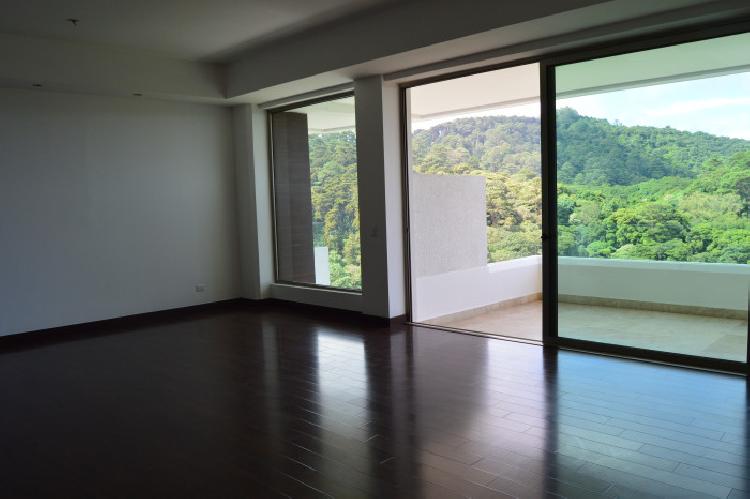 Apartamento con Impresionante Vista en Venta o Renta