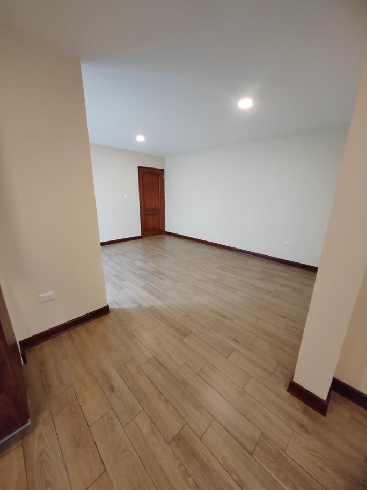 Apartamento en alquiler en zona 15 Vista Hermosa 1