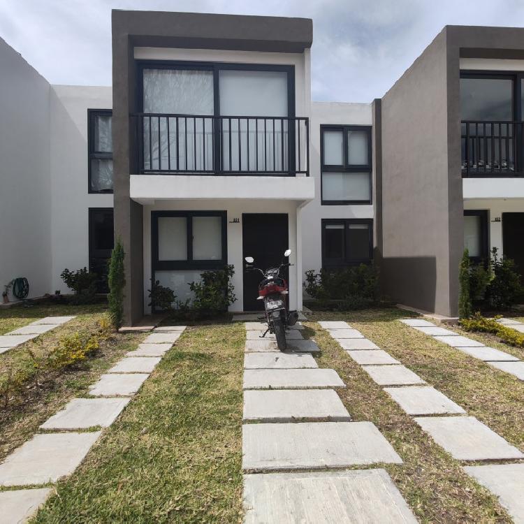 Casa en condominio Albarela en renta San José Pinula