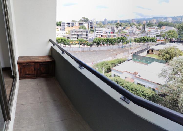 Apartamento en Renta en Zona 10 Edificio Verona