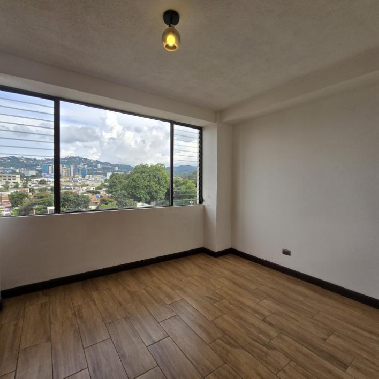 Apartamento 3 Dormitorios en Alquiler Zona 10.