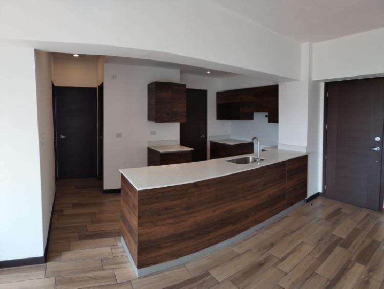 Apartamento en renta Zona 13 Pamplona de 2 habitaciones