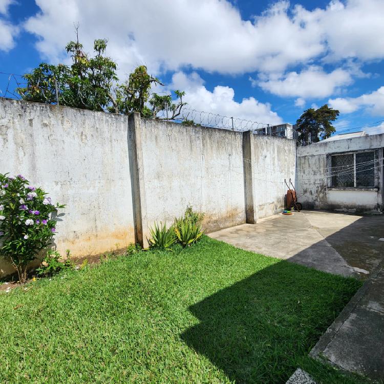 Casa-Terreno en Venta Zona 15 Colonia Trinidad