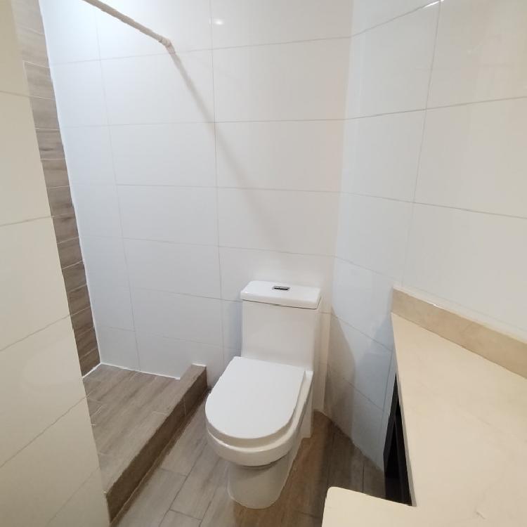 Apartamento en Renta en Edificio Nivó Zona 15 VH I