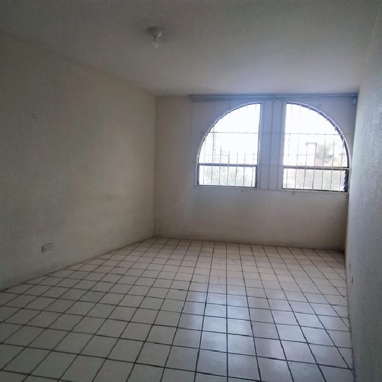 Casa En Venta Prados de Monte Maria Zona 12