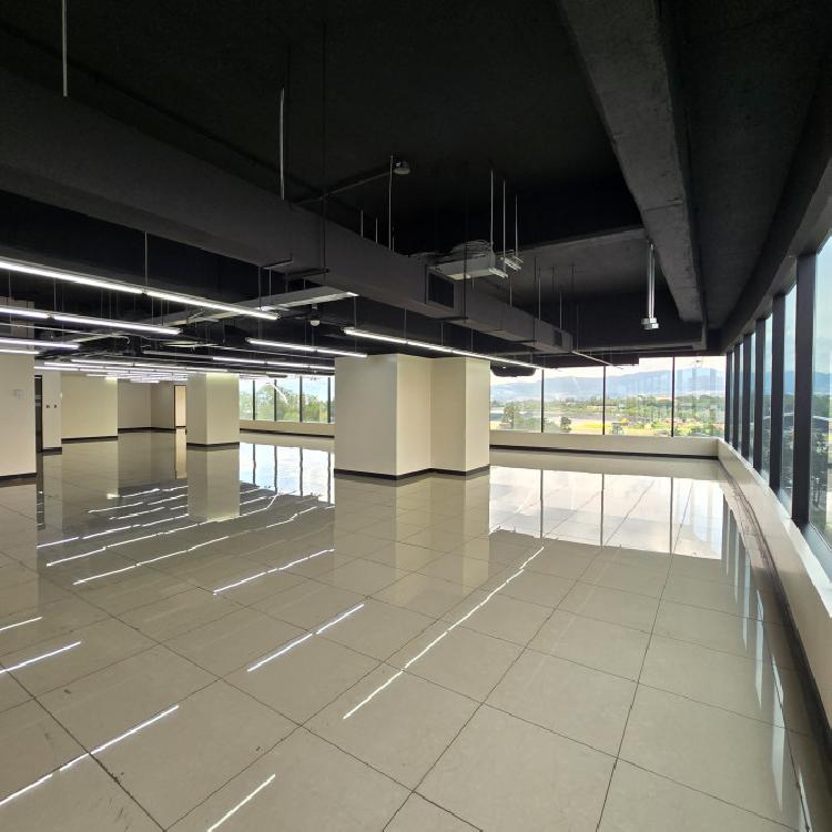 En renta oficina de 1,500m2 en Zona 13 Guatemala