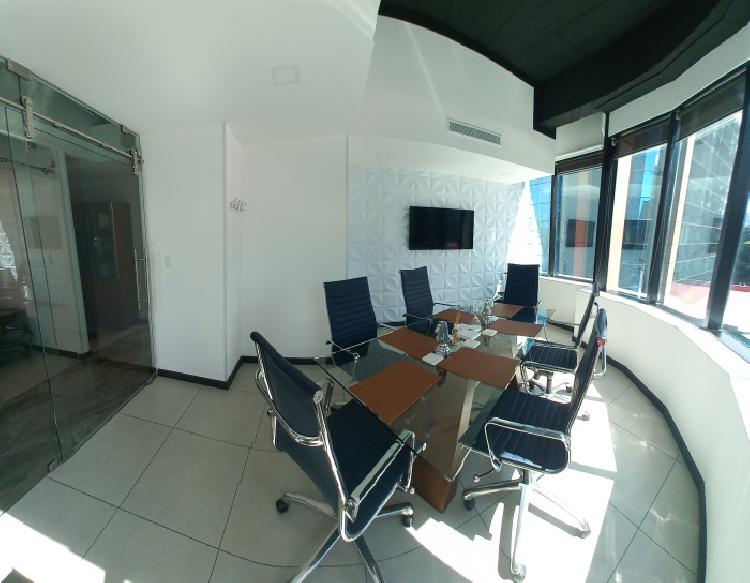 Oficina en Renta en la zona 14 Europlaza
