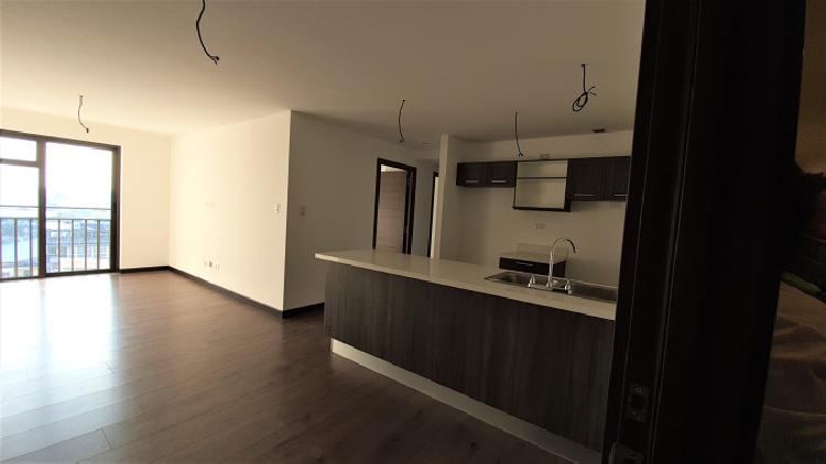 Apartamento en venta con piscina y gimnasio en Z.7