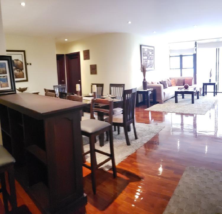 Apartamento en Renta o Venta en zona 14 Amueblado