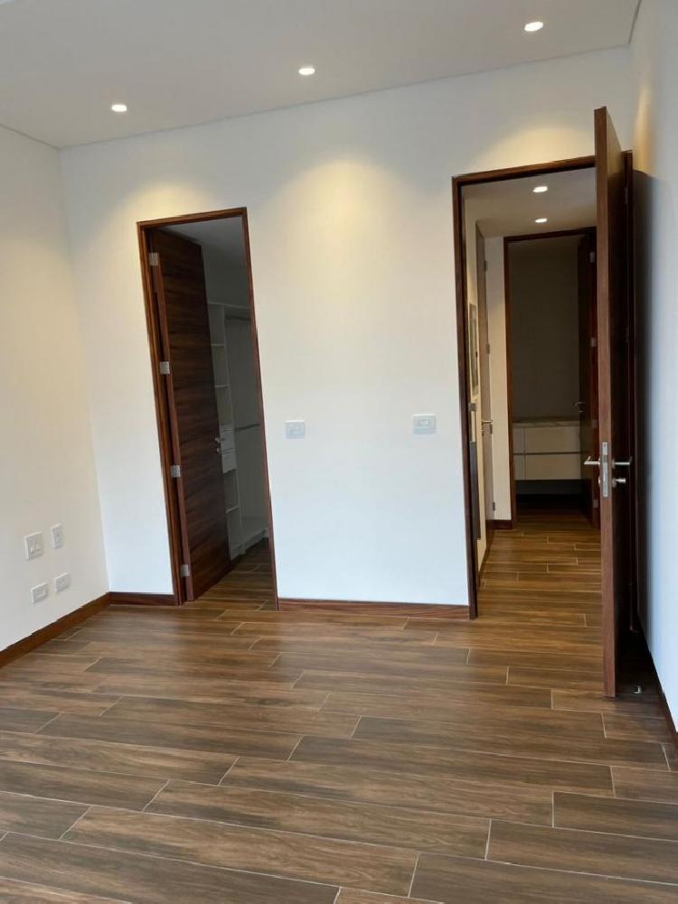 Apartamento en Avia de 1 habitación EN VENTA zona 10