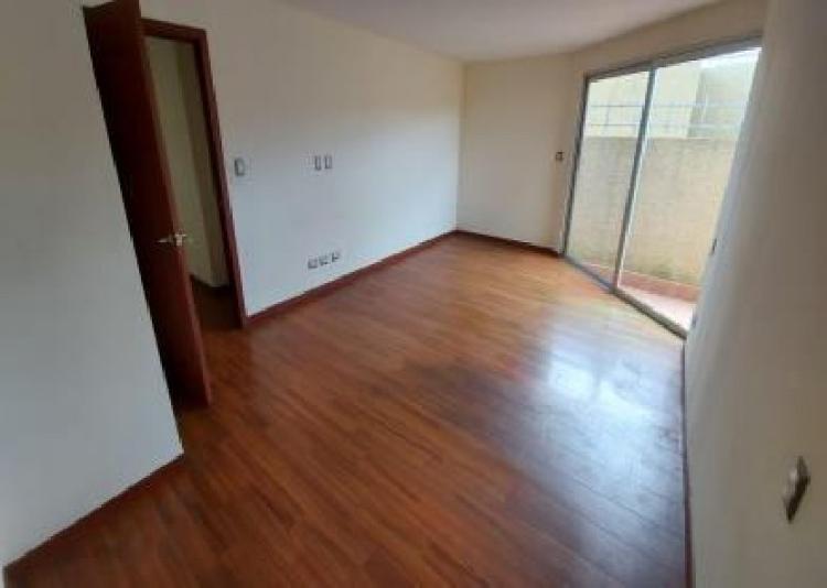 Apartamento en Venta en las GEMAS Zona 11