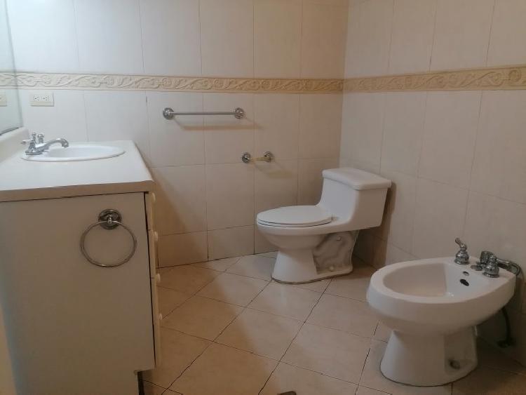 Apartamento con jardin en renta en zona 13 Guatemala