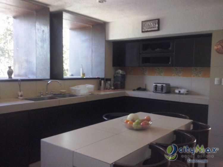 AMPLIA CASA EN VENTA SAN LUCAS SACATEPEQUEZ