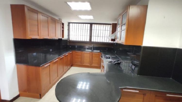 Apartamento en Renta de 400 Mts2  en Tiffany Zona 10