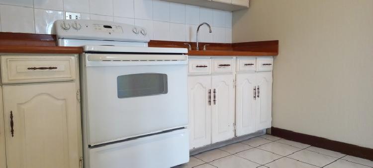 Apartamento en renta en zona 13 al final las Américas