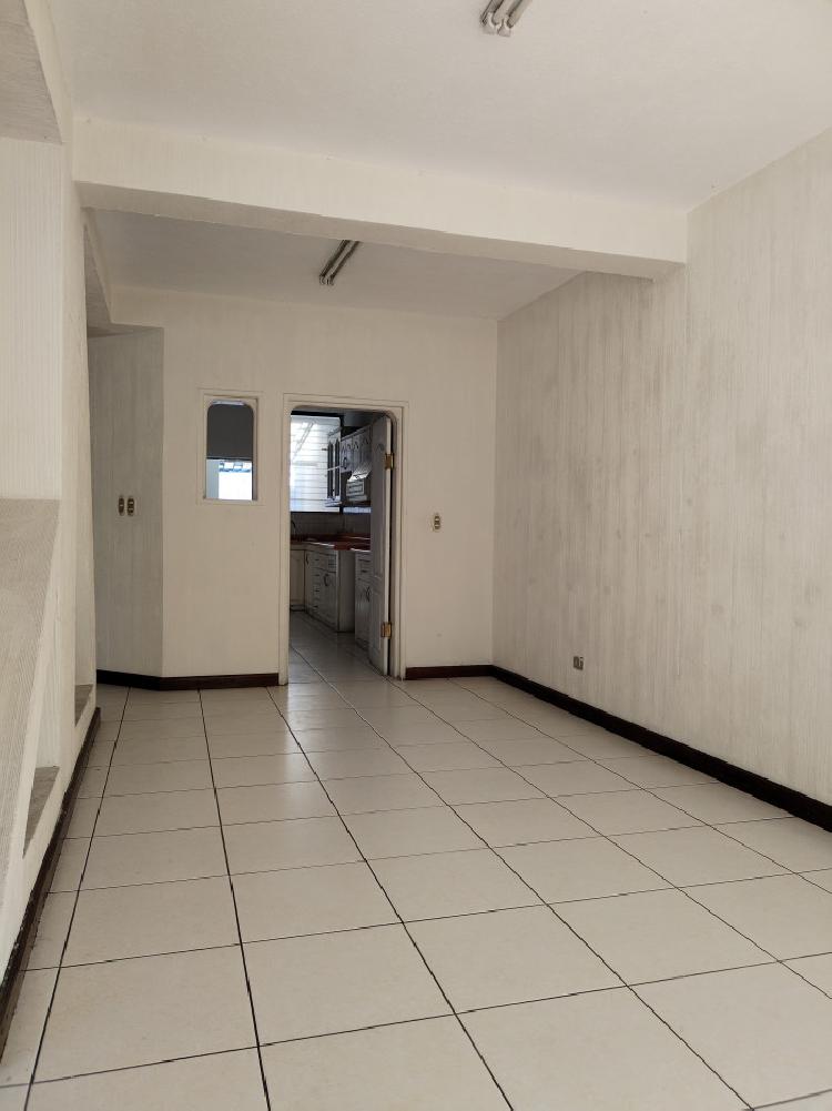 Casa en Renta de suelo Comercial Zona 11 Col. Mariscal