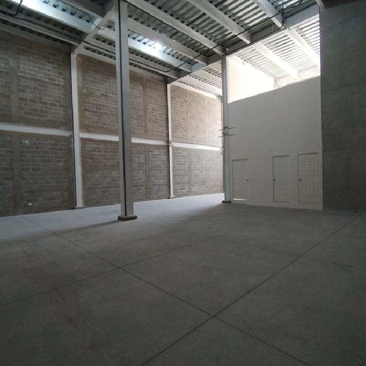 Ofibodega en venta en zona 2 de Mixco Interamericana
