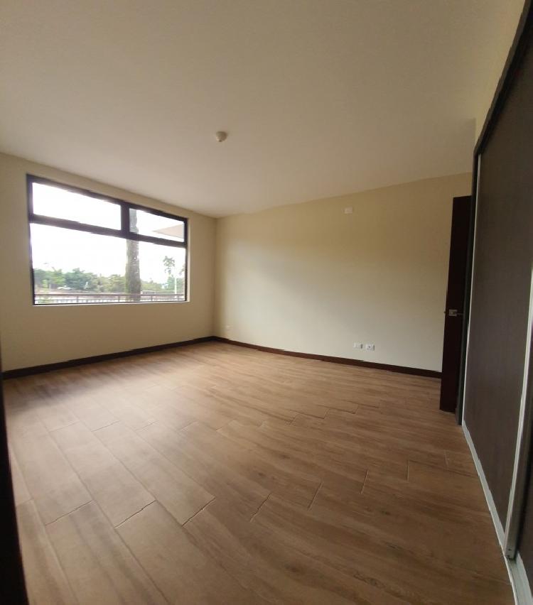 APARTAMENTO En venta cerca ZONA 10 