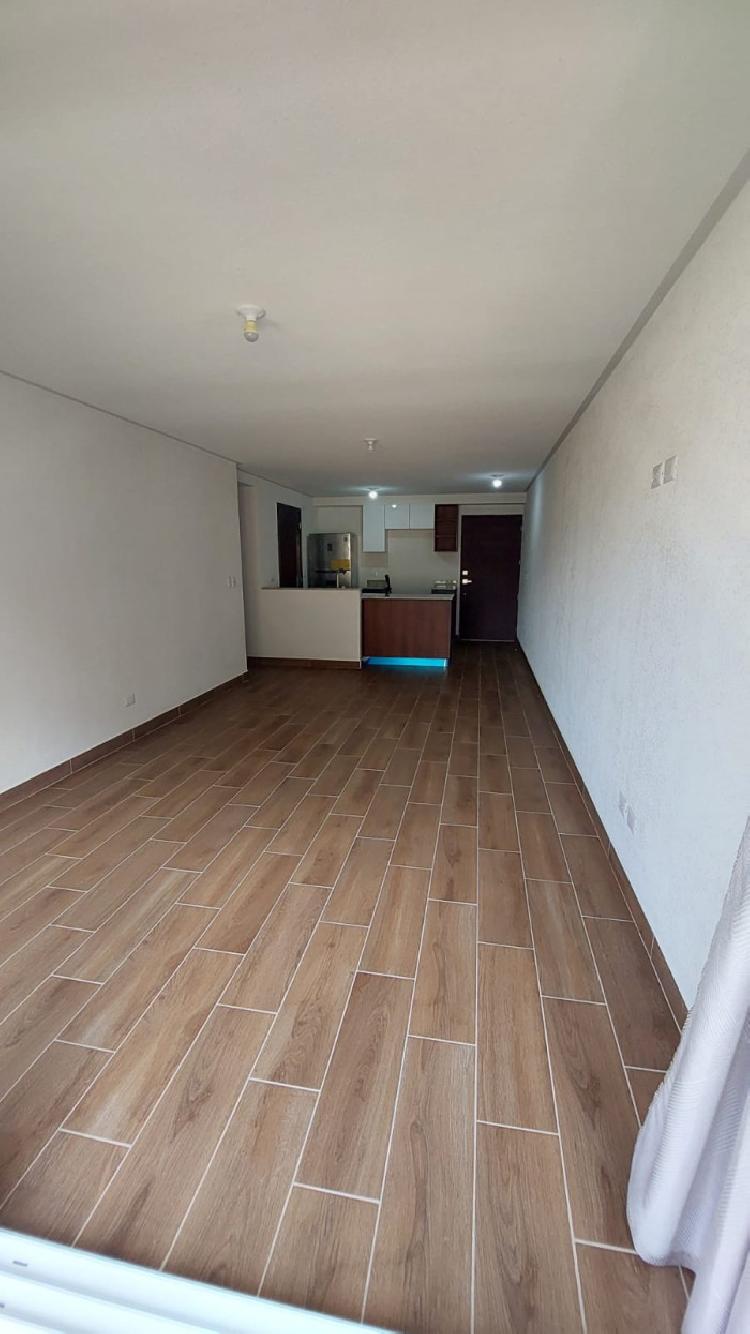 Apartamento en alquiler en zona 16 Senderos Apartamento