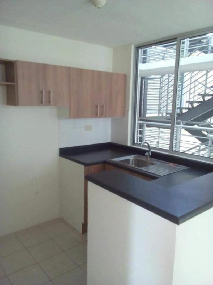 Apartamento en renta o venta en zona 17 Sabana Arriba