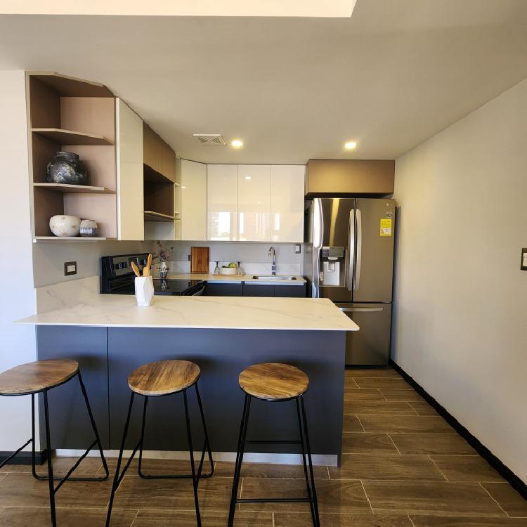 Apartamento en Venta en la Zona 10 cerca oakland