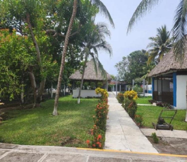 Casa con piscina y rancho a la venta El Pumpo Taxisco