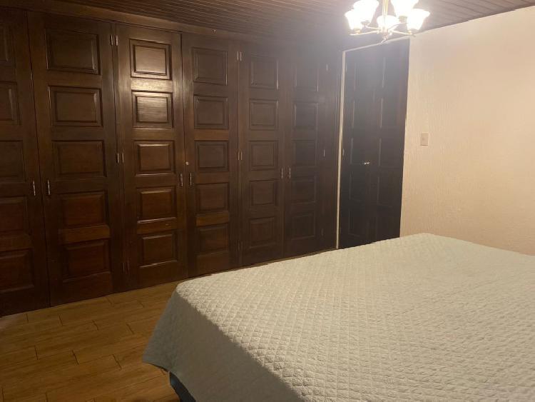 Apartamento amueblado en renta en Santa Clara I Zona 10