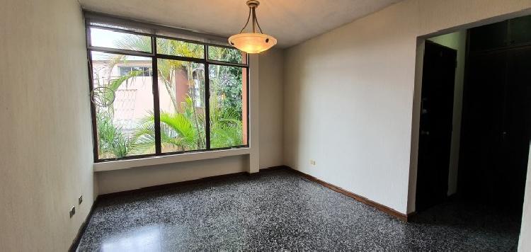 Apartamento 2 Dormitorios ubicado en Zona 15