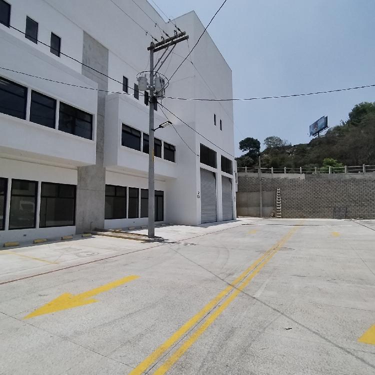 Ofibodega en venta en zona 2 de Mixco Interamericana