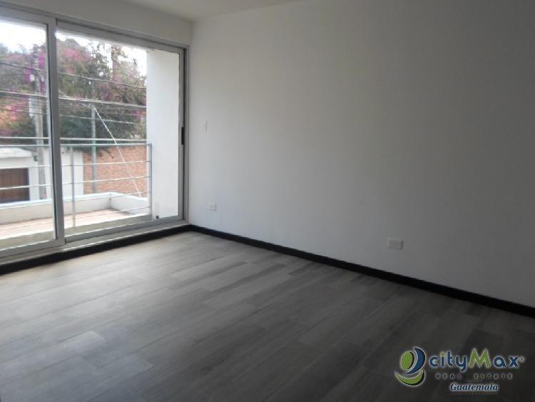 Apartamento con 147.79m2 en Venta Zona 10 Los Proceres