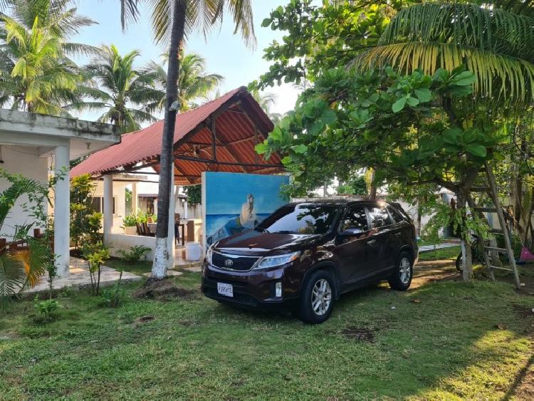 CASA FRENTE A LA PLAYA RAMA BLANCA SIPACATE ESCUINTLA